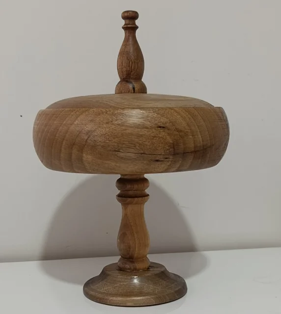 شکلات خوری چوبی